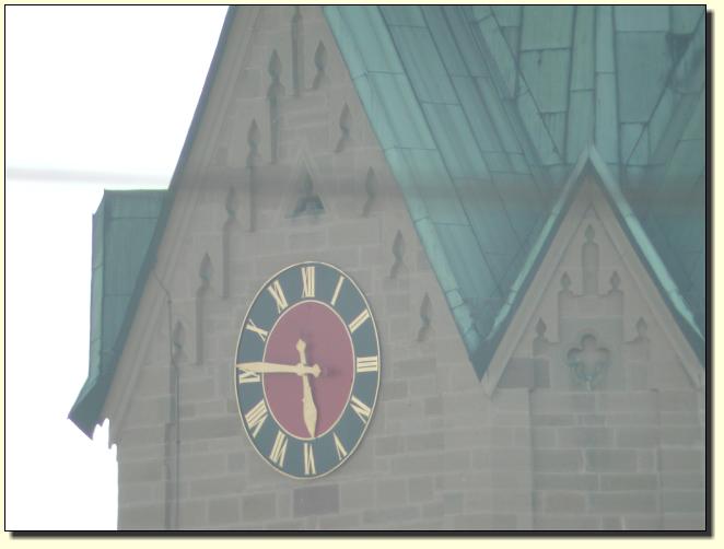 Kirchturmuhr 120x Zoom